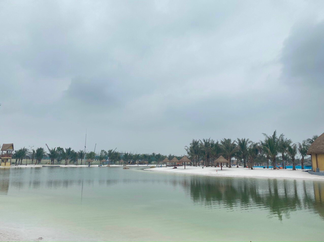 the-empire-vinhomes-hung-yen-bien-ho-nhan-tao-2